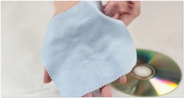 How to Fix a Scratched DVD Use Cloth
